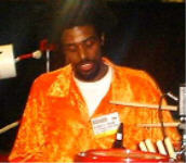 /Photos/2003WinterNAMM/score/Kenneth Crosby.jpg